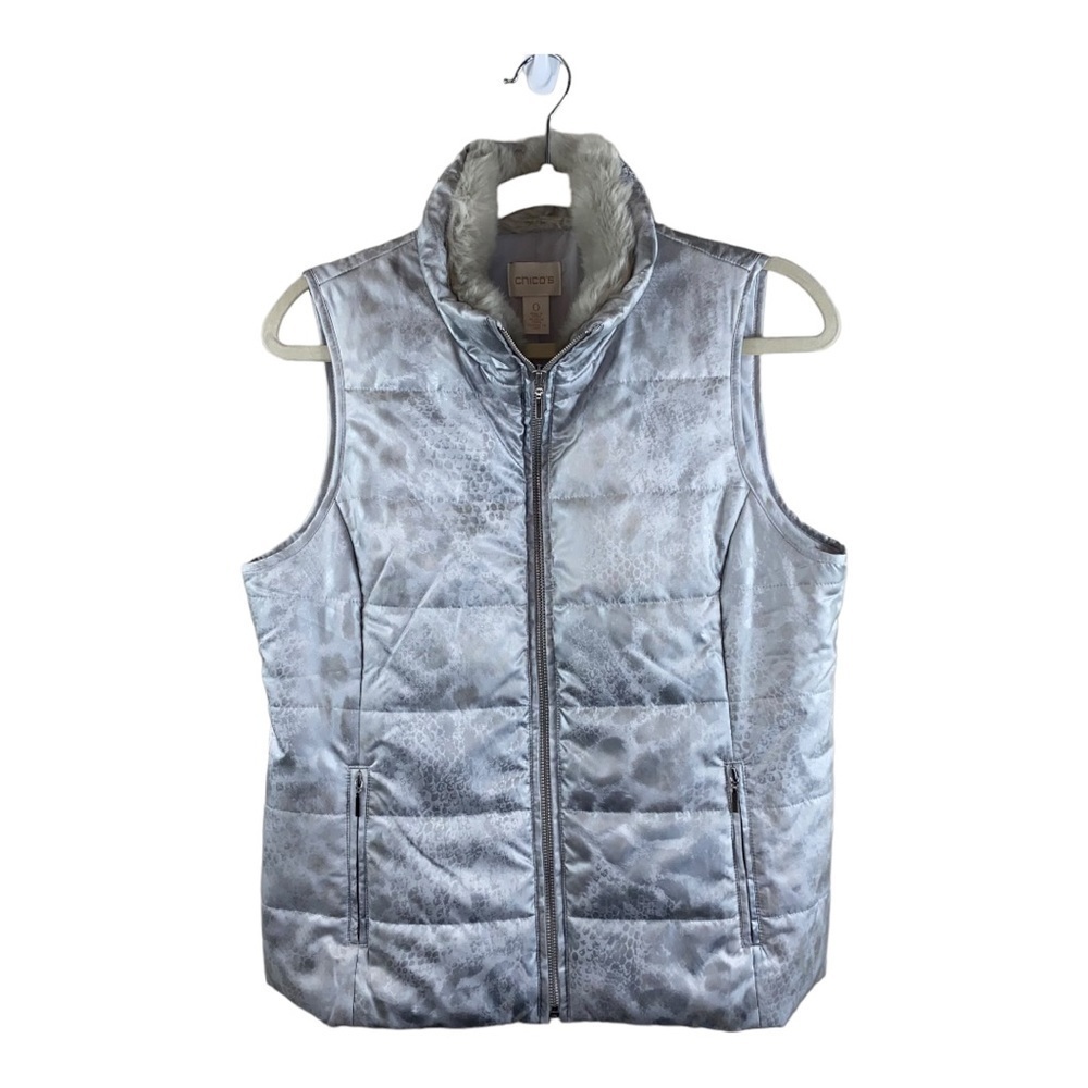 NWT Chico’s Quilted Faux-Fur Collar Animal Print Vest Silver Shimmer‎ Sz S